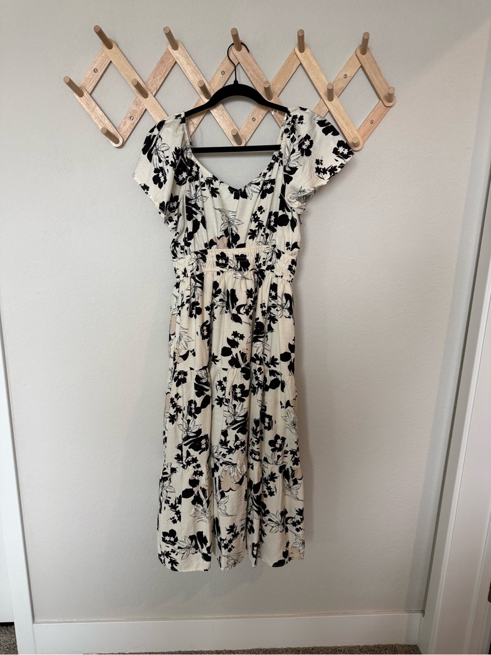 ACTIVE USA Floral Midi Dress in Cream and Black